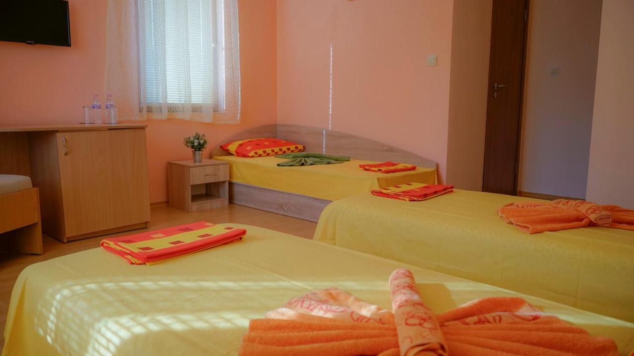 Tatyana Guest House Beala Exterior foto